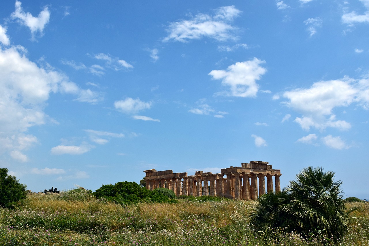 temple, columns, antique-3416965.jpg